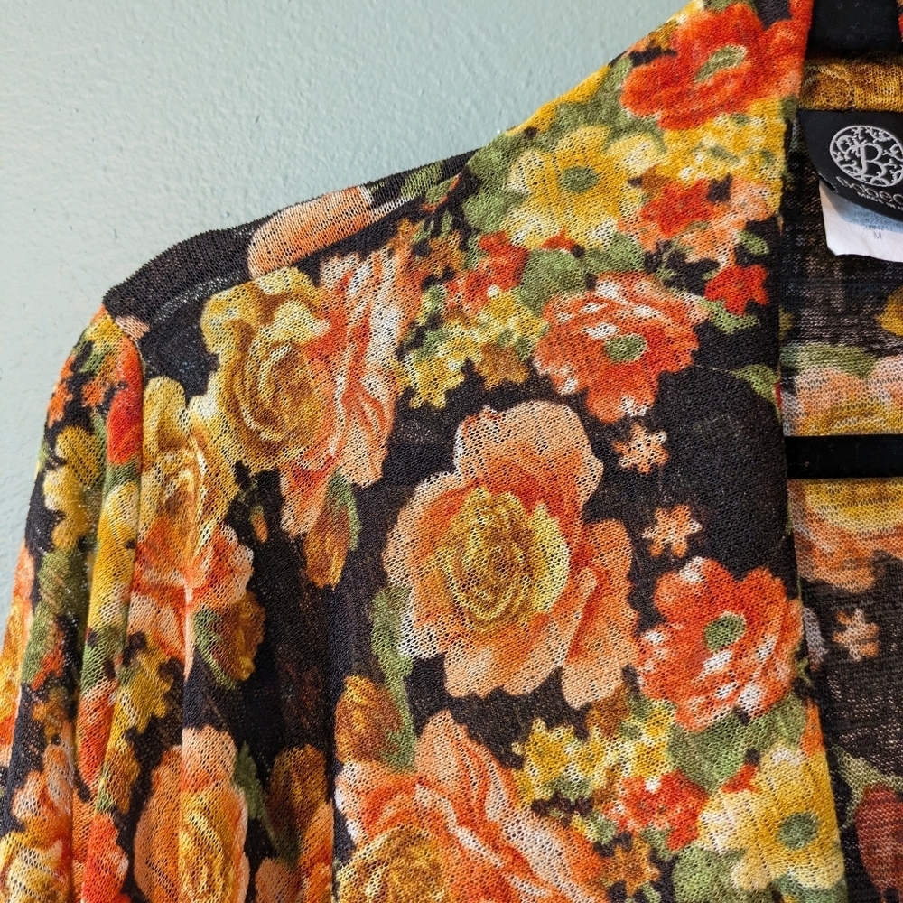 Bobeau Floral Sheer Open Waterfall Front Top Size M - Picture 2 of 5